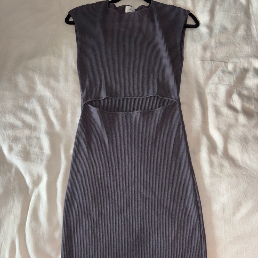 Aritizia Wilfred Gray Sleeveless Sheath Dress Crew Neck